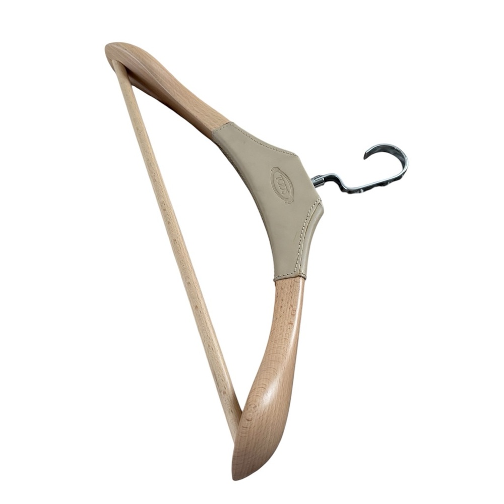 Tod's Tan Leather Garment Hanger
